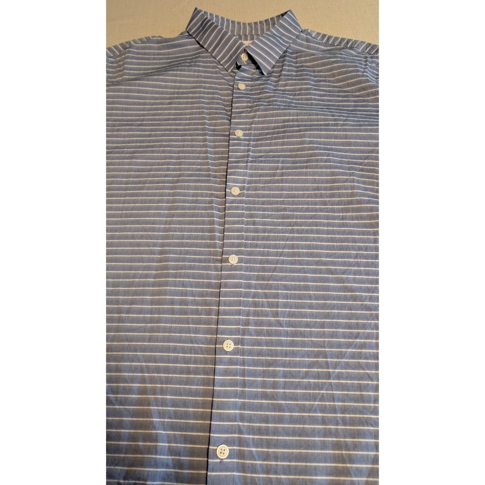 Men's Calvin Klein Short Sleeved Blue Button Down Striped Shirt Size XL